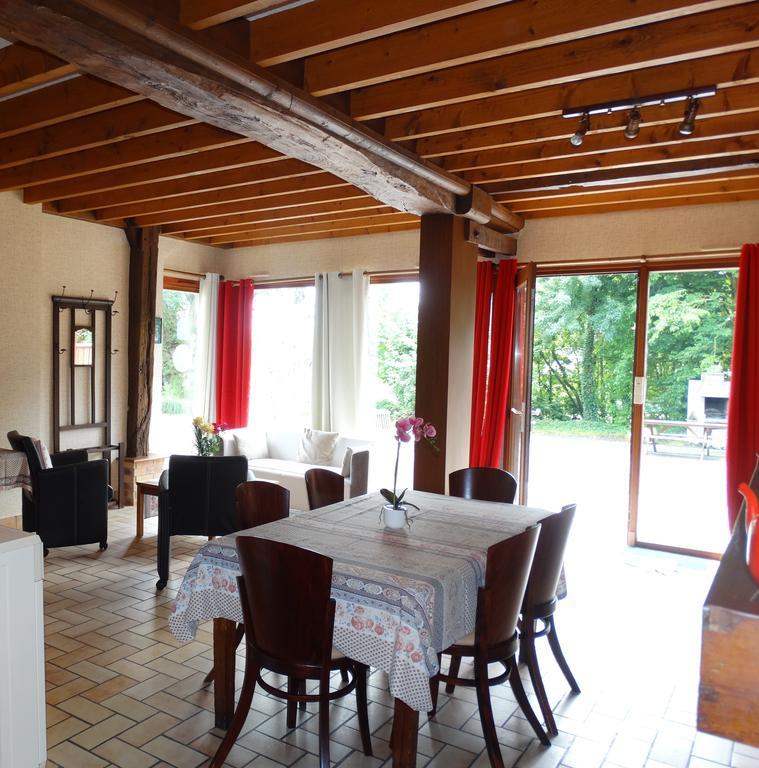 Gites De La Ferme Auberge De Mesauboin Bille Ngoại thất bức ảnh