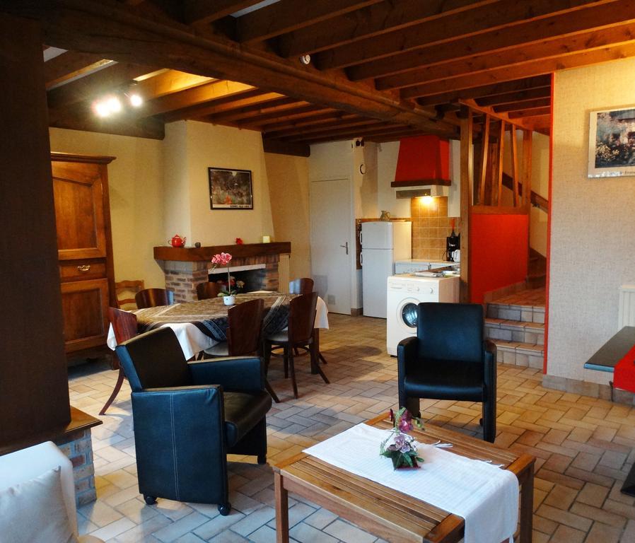 Gites De La Ferme Auberge De Mesauboin Bille Ngoại thất bức ảnh