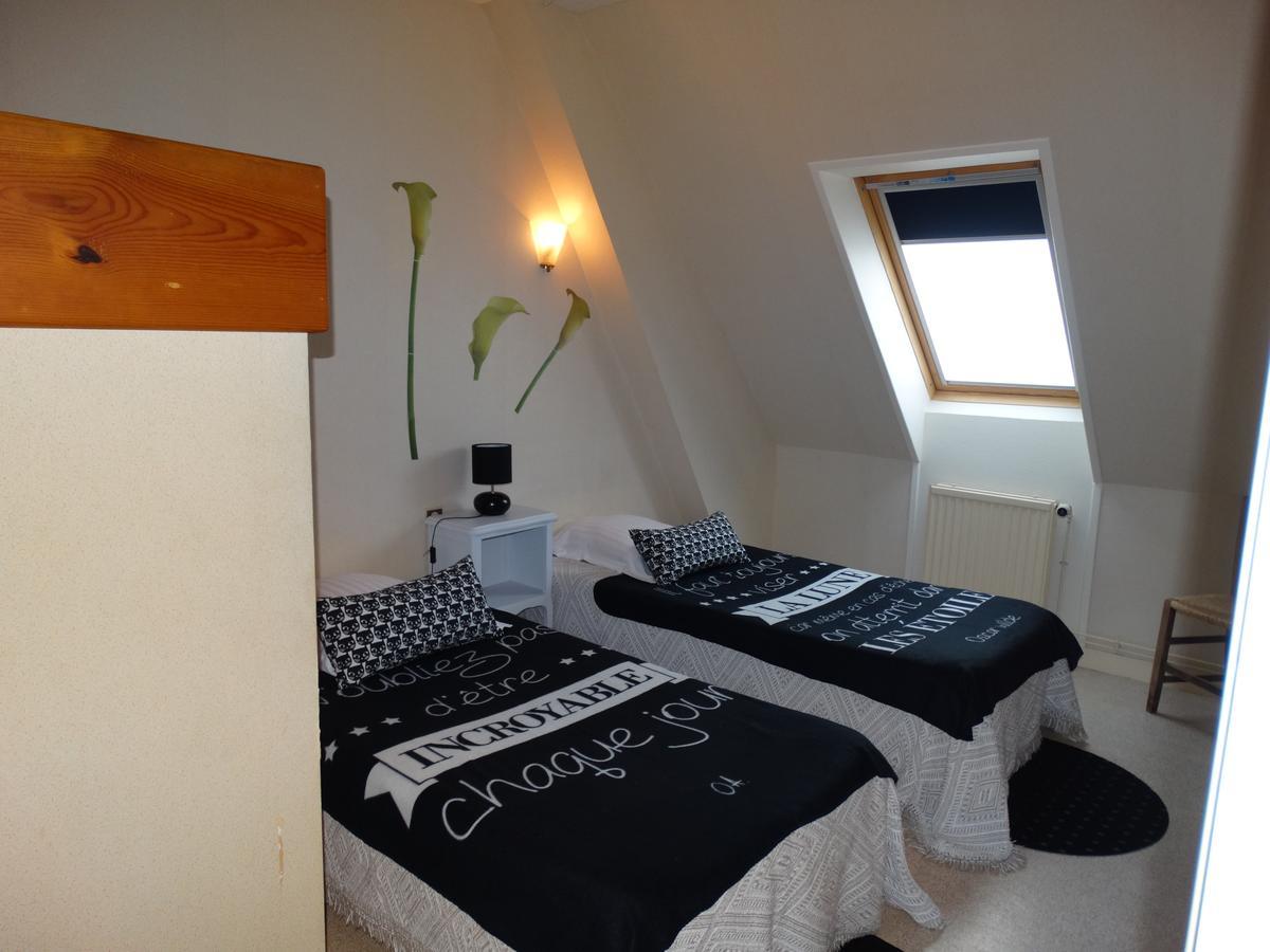 Gites De La Ferme Auberge De Mesauboin Bille Ngoại thất bức ảnh